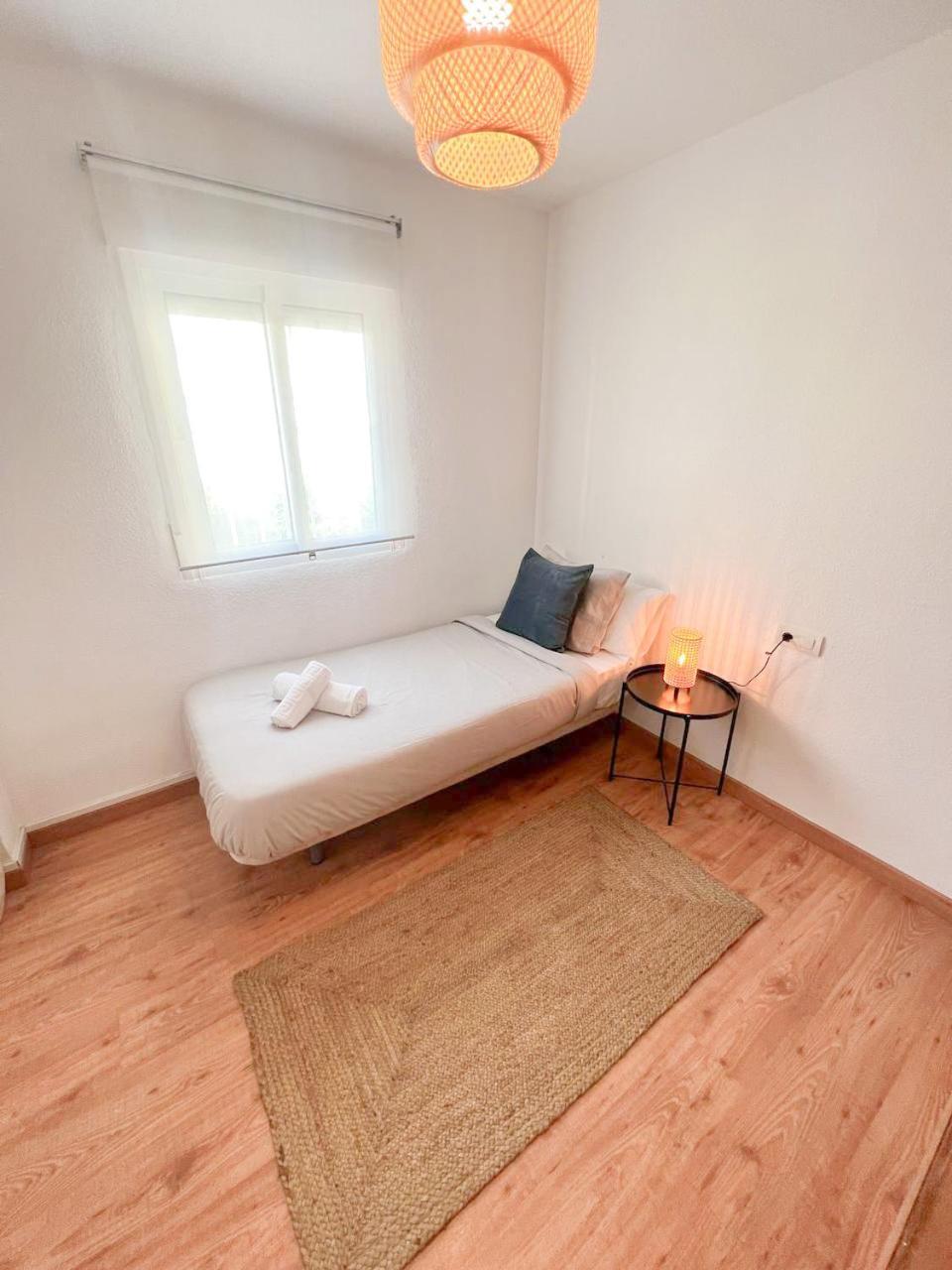 Large & Cozy Centrally Apartment Torremolinos Exterior photo