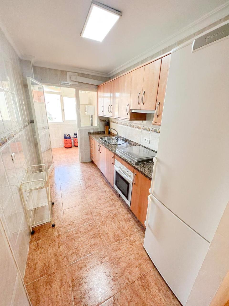 Large & Cozy Centrally Apartment Torremolinos Exterior photo