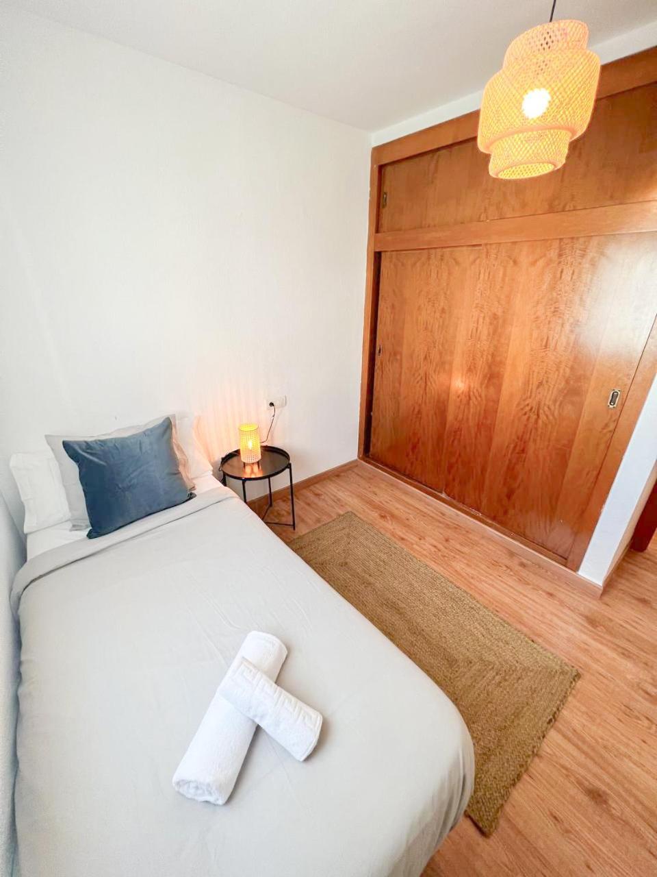 Large & Cozy Centrally Apartment Torremolinos Exterior photo